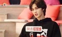 娱乐吃瓜君iu,揭秘明星幕后故事，带你领略娱乐圈风云变幻