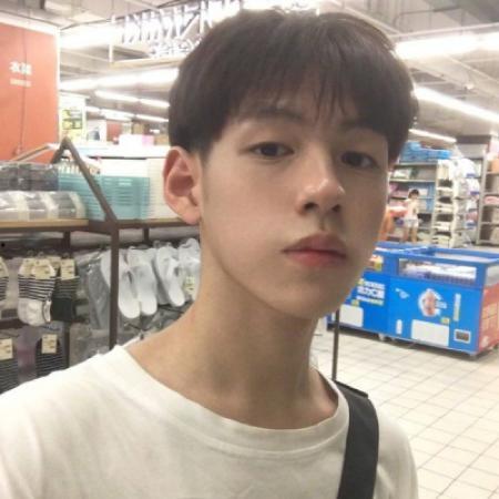 娱乐吃瓜头像男真人,真人生吃瓜头像背后的男星故事