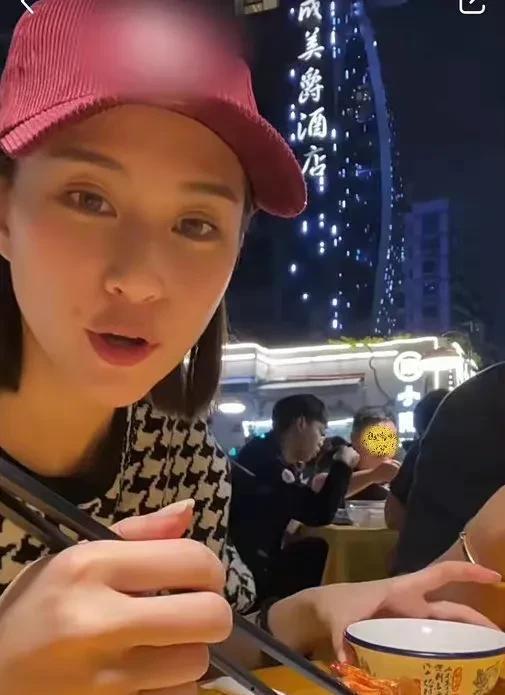 娱乐大晨快乐吃瓜,快乐吃瓜，揭秘娱乐圈幕后故事